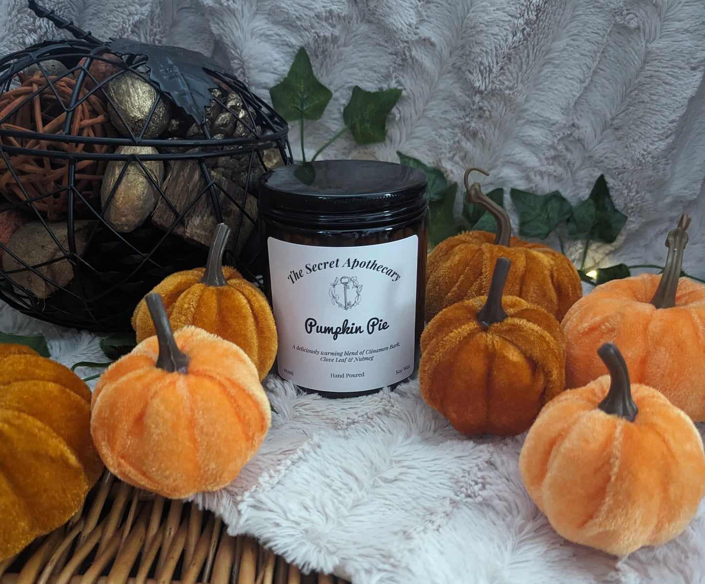Pumpkin Pie Luxury Scented Candle - 100% organic soy wax candle with premium essential oils in amber glass jar. Eco friendly.