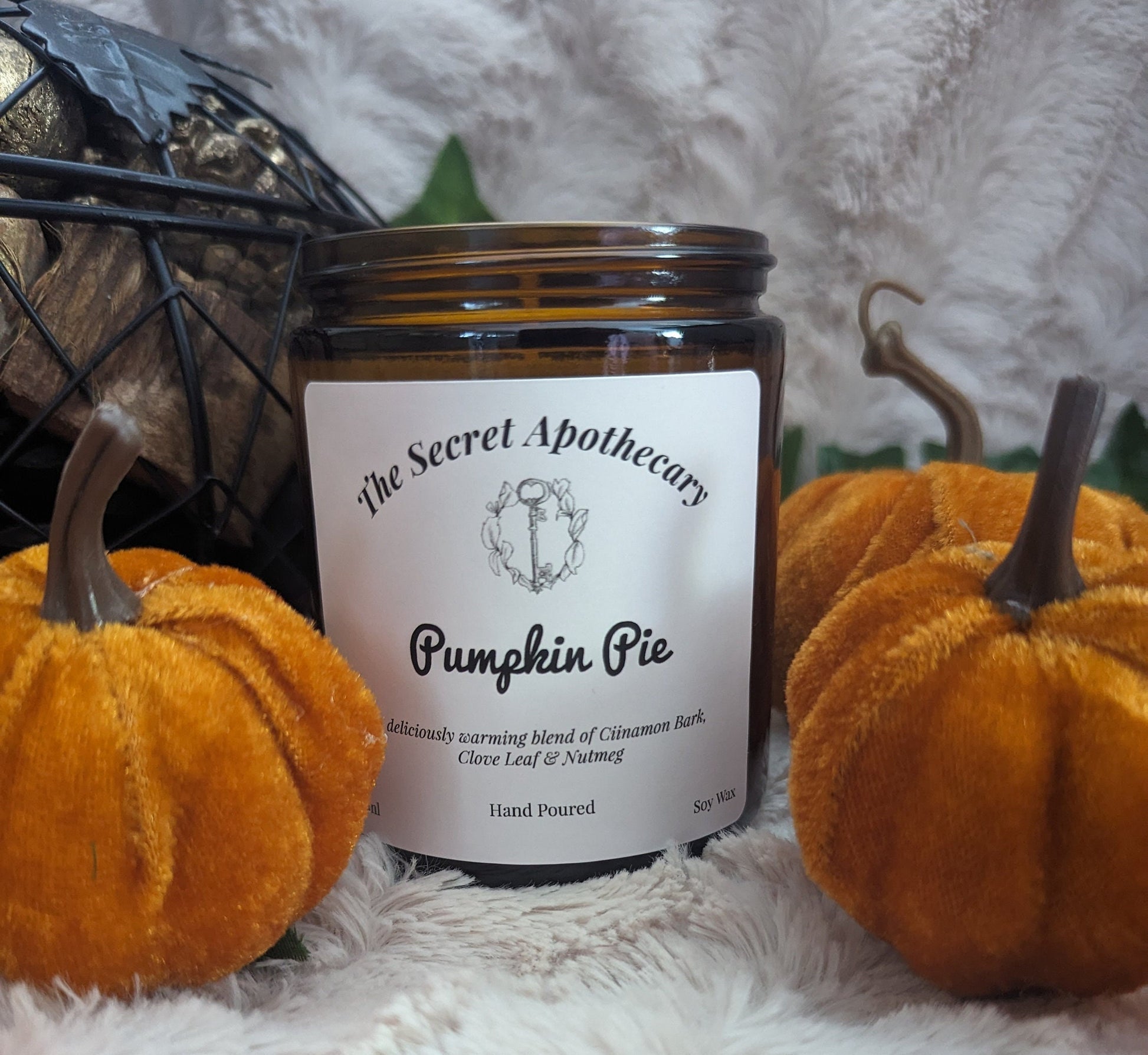 Pumpkin Pie Luxury Scented Candle - 100% organic soy wax candle with premium essential oils in amber glass jar. Eco friendly.