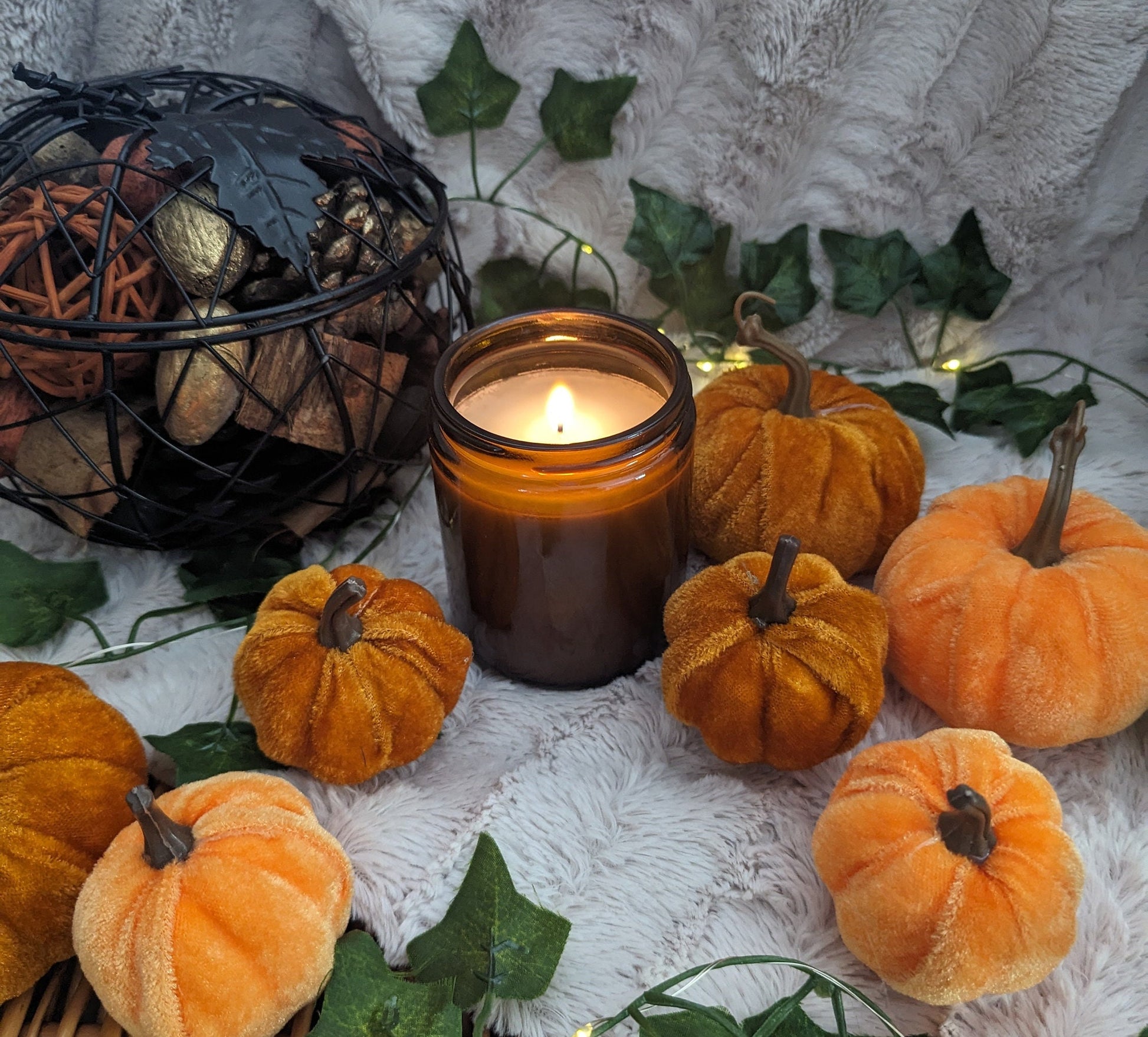 Pumpkin Pie Luxury Scented Candle - 100% organic soy wax candle with premium essential oils in amber glass jar. Eco friendly.