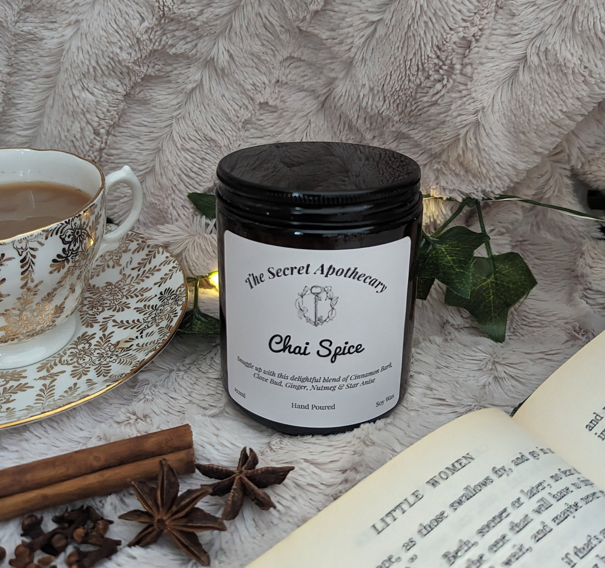 Chai Spice Luxury Scented Candle - 100% organic soy wax candle with premium essential oils in amber glass jar. Eco friendly.