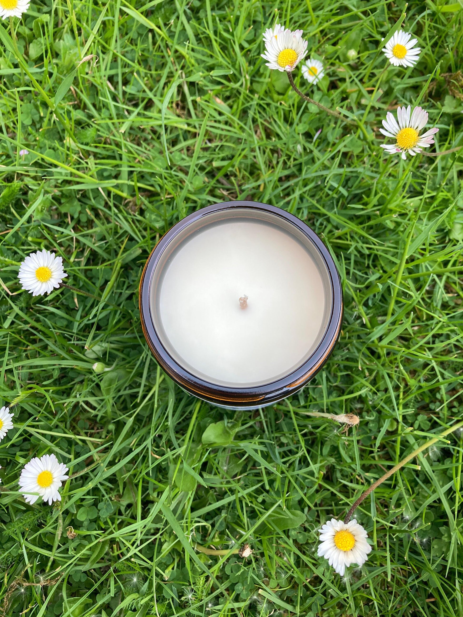 New Beginnings Luxury Scented Candle - 100 % organic soy wax candle with premium essential oils in amber glass jar. Eco friendly.