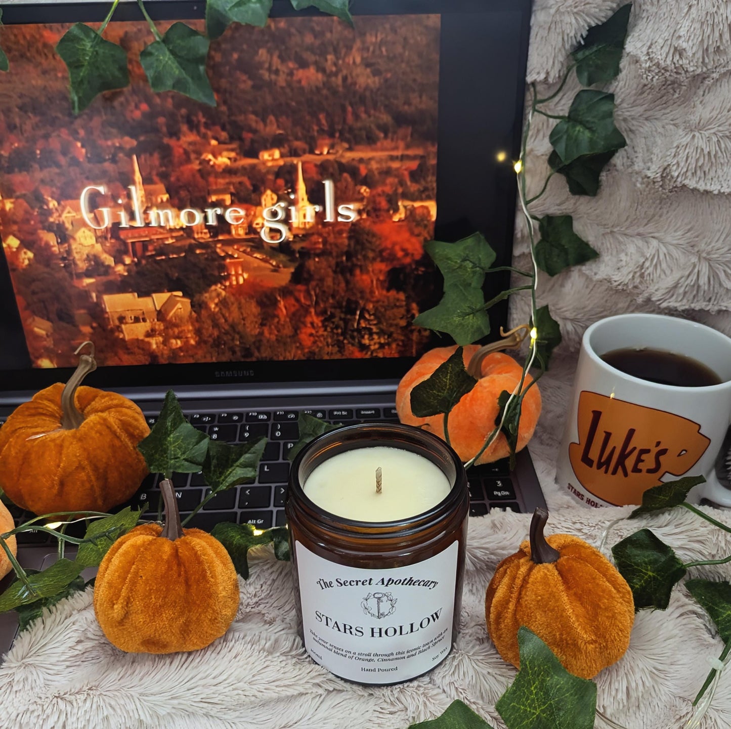 Stars Hollow Luxury Scented Candle - 100% Organic Soy Wax With Premium Essential Oils in Amber Glass Jar. Gilmore Girls.