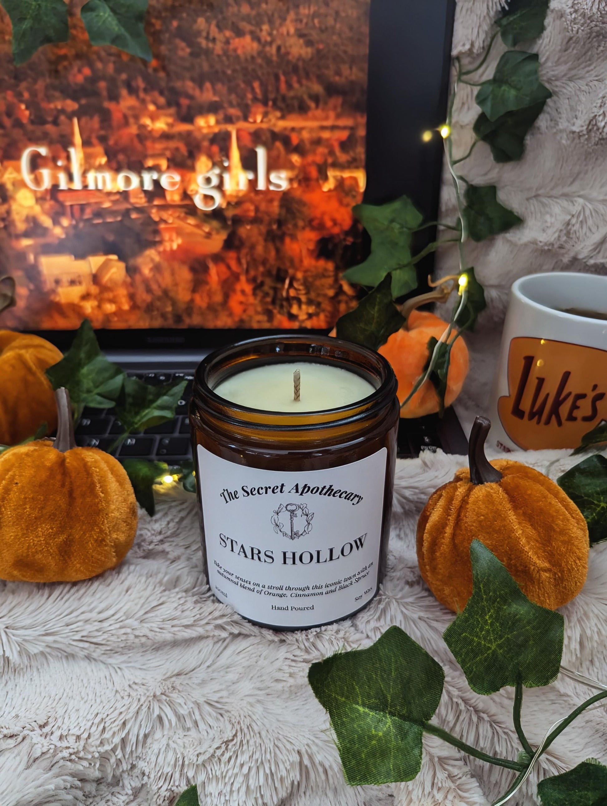 Stars Hollow Luxury Scented Candle - 100% Organic Soy Wax With Premium Essential Oils in Amber Glass Jar. Gilmore Girls.